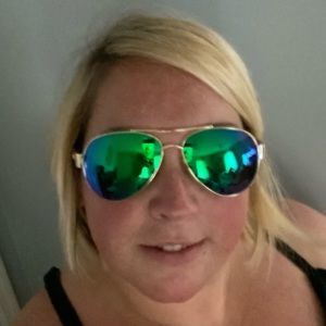 Meet your Posher, Sharion